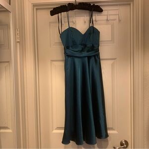 Elegant Teal Sleeveless Satin Dress